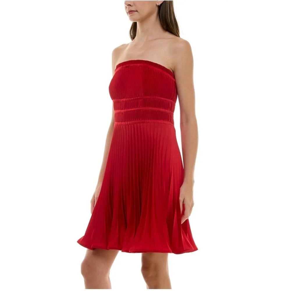 NWT Women's Taylor Strapless Sunburst Pleated Dress SZ 12 Red party - Picture 3 of 14